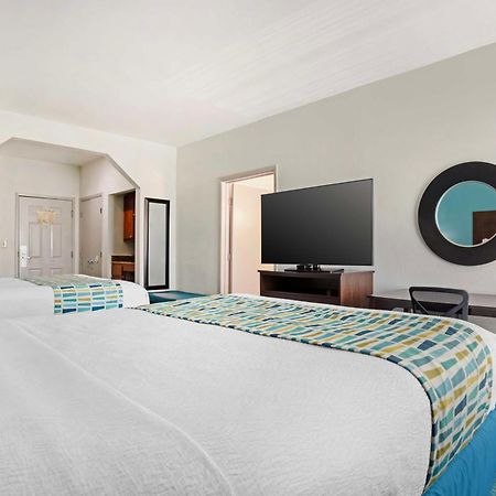 Best Western Plus Blue Angel Inn Пенсакола Экстерьер фото